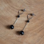 Boucles d'oreilles pendantes titane et onyx hypoallergéniques